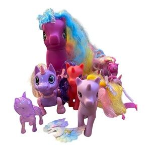 Colorful Unicorn 12 piece Toy Set